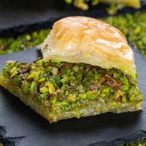 Fıstıklı Baklava (1 kg.)