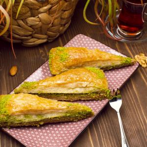 Havuç Dilim Baklava (Adet)