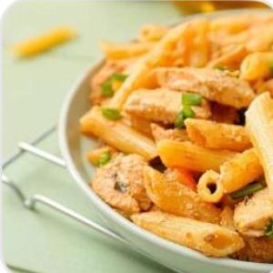 750 gram köri soslu tavuklu penne makarna
