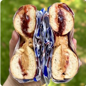 Peanut & Jelly Bagel Sandviç