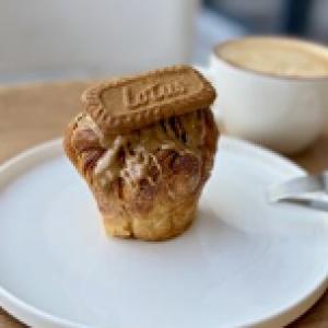 Lotus Cruffin