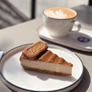 Lotus Cheesecake