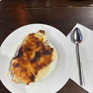 Süt helvası