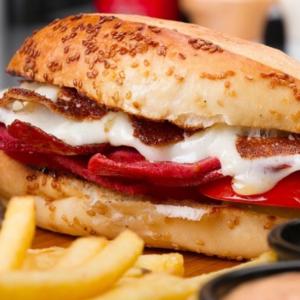 Sucuklu ve Yumurtalı Patso