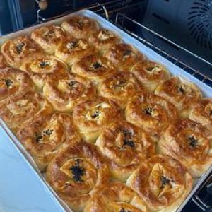 kıymalı gül börek