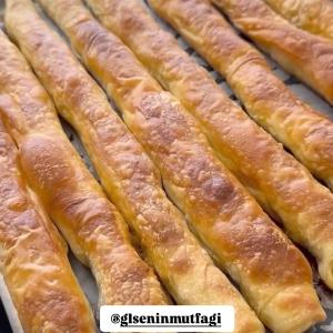 Kıymalı börek 