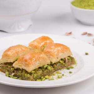 Fıstıklı Baklava (1 kg.)