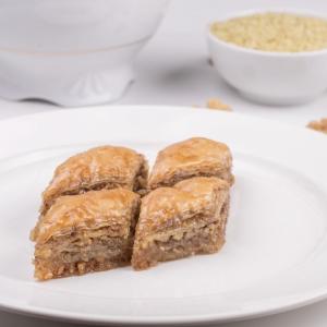 Cevizli Ev Baklava (1 kg.)