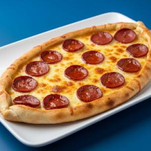 Sucuklu Kaşarlı Pide