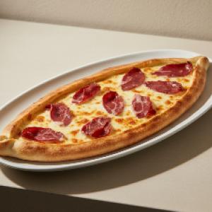 Pastırmalı Kaşarlı Patlıcanlı Pide