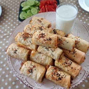 Közlenmiş patlıcanlı börek