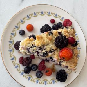 1 Dilim Orman meyveli cheesecake 