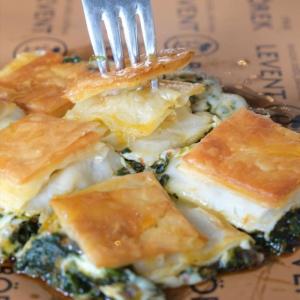 Ispanaklı Peynirli Börek (250 gr.)